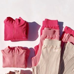 Bo + tee hot pink long sleeve ribbed sweater